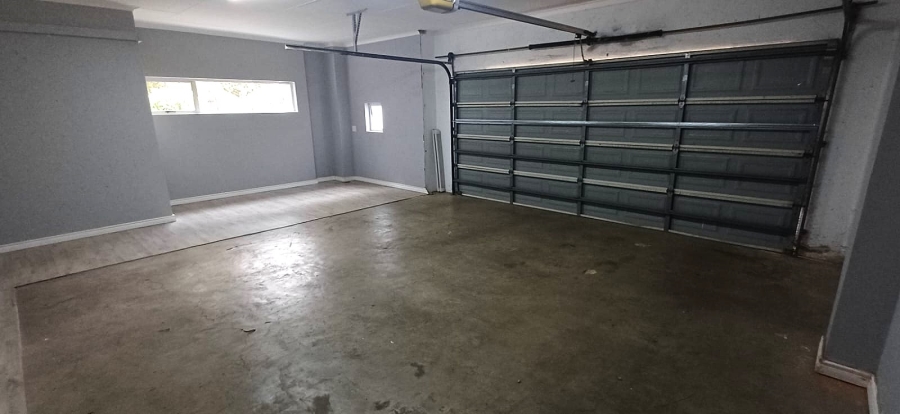 To Let 4 Bedroom Property for Rent in Silver Lakes Golf Estate Gauteng