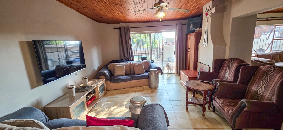 6 Bedroom Property for Sale in Wonderboom Gauteng