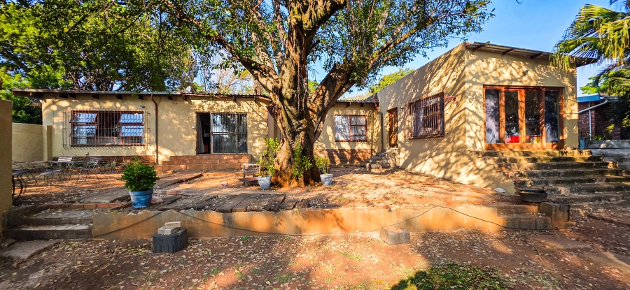 6 Bedroom Property for Sale in Wonderboom Gauteng