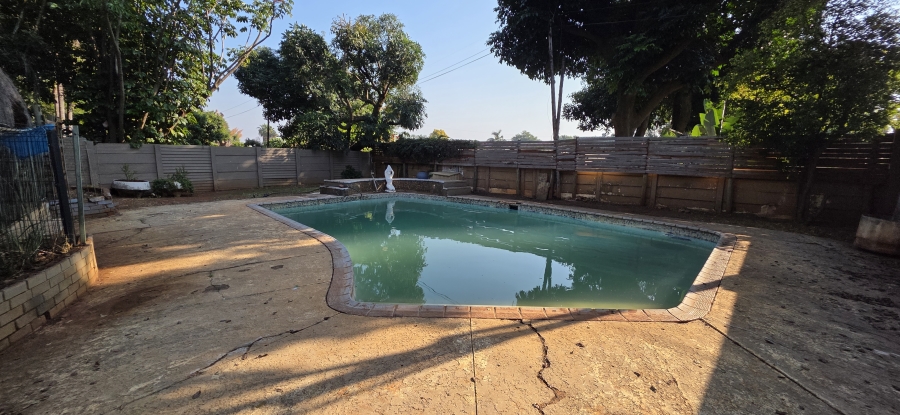 6 Bedroom Property for Sale in Wonderboom Gauteng