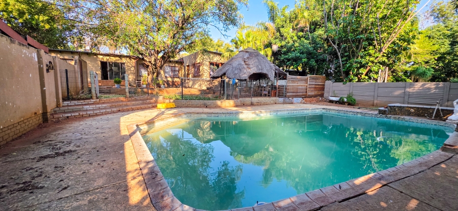 6 Bedroom Property for Sale in Wonderboom Gauteng