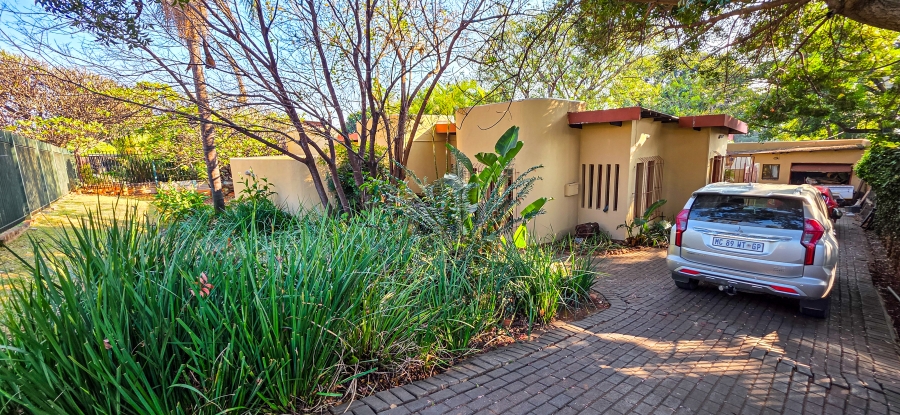 6 Bedroom Property for Sale in Wonderboom Gauteng