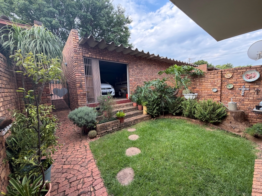 To Let 3 Bedroom Property for Rent in Villieria Gauteng