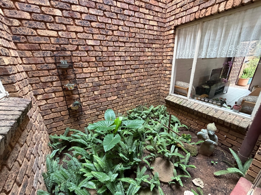 To Let 3 Bedroom Property for Rent in Villieria Gauteng