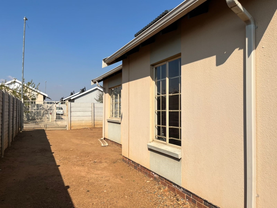 2 Bedroom Property for Sale in Palm Ridge Gauteng