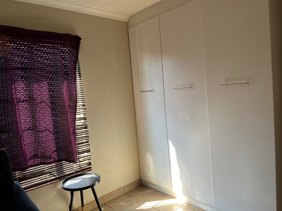 2 Bedroom Property for Sale in Palm Ridge Gauteng