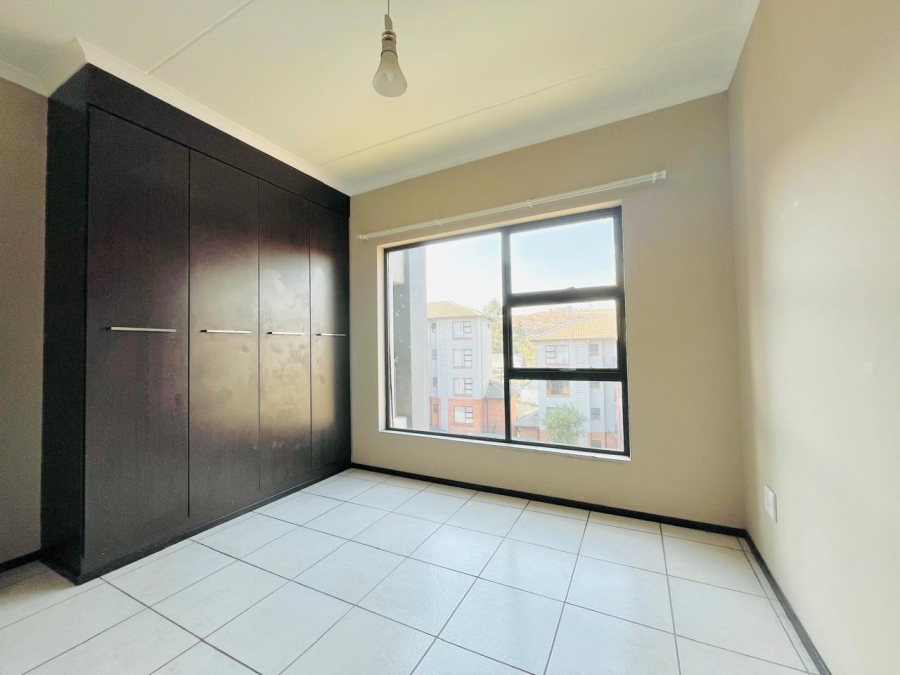 2 Bedroom Property for Sale in Oakdene Gauteng