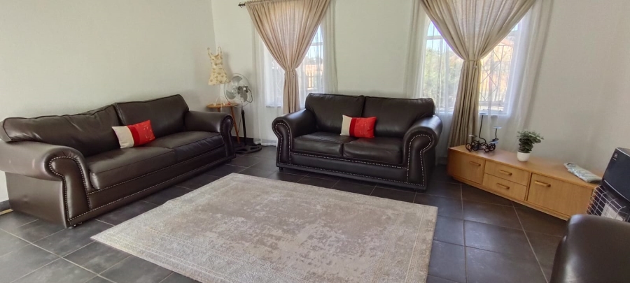 3 Bedroom Property for Sale in Helikonpark Gauteng