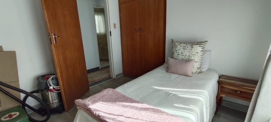 3 Bedroom Property for Sale in Helikonpark Gauteng