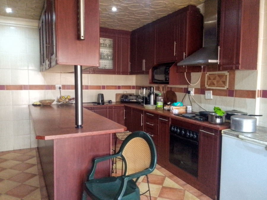 4 Bedroom Property for Sale in Witpoortjie Gauteng