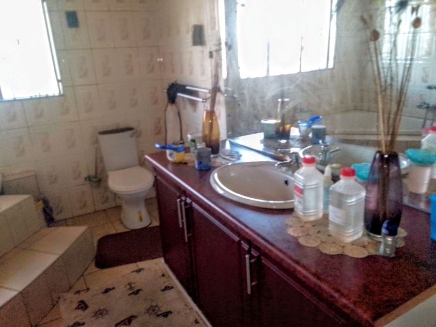 4 Bedroom Property for Sale in Witpoortjie Gauteng