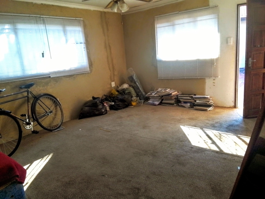 4 Bedroom Property for Sale in Witpoortjie Gauteng