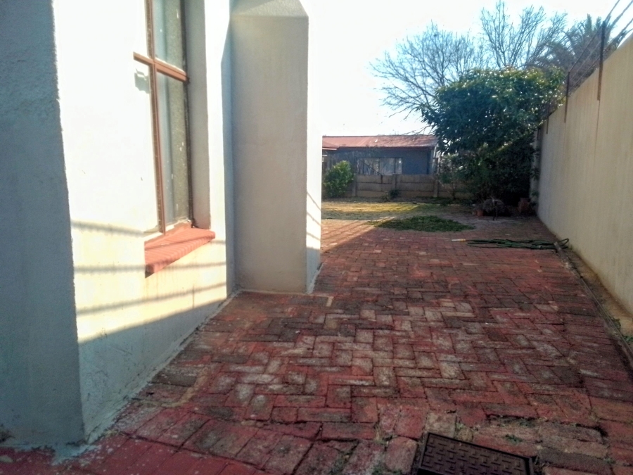 4 Bedroom Property for Sale in Witpoortjie Gauteng