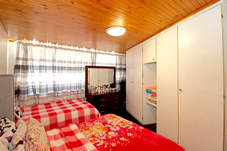 2 Bedroom Property for Sale in Observatory Gauteng