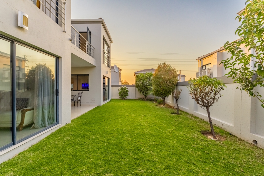 4 Bedroom Property for Sale in Lonehill Gauteng