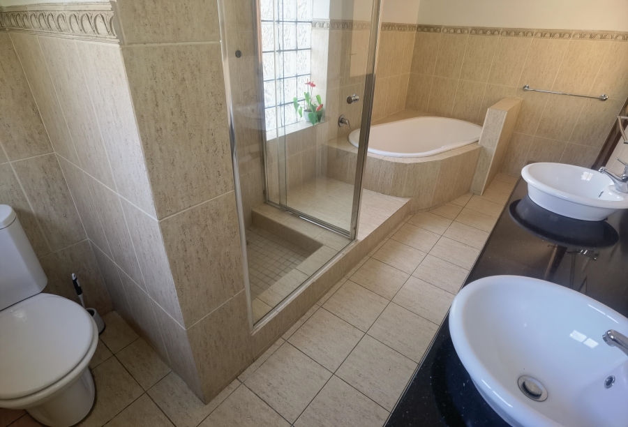 To Let 3 Bedroom Property for Rent in Blue Valley Golf Estate Gauteng