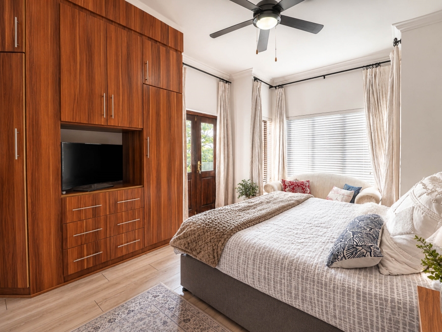 5 Bedroom Property for Sale in Blue Valley Golf Estate Gauteng