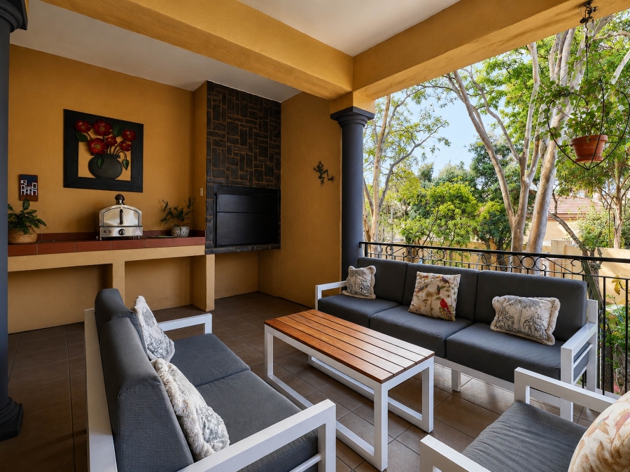 5 Bedroom Property for Sale in Blue Valley Golf Estate Gauteng