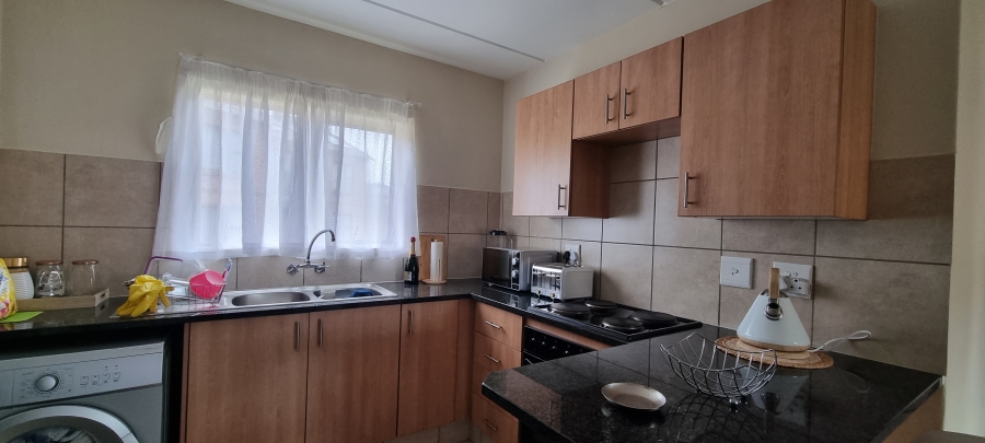2 Bedroom Property for Sale in Olympus AH Gauteng