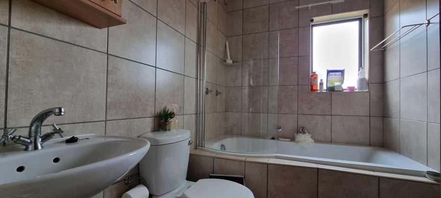 2 Bedroom Property for Sale in Olympus AH Gauteng