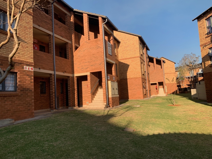 2 Bedroom Property for Sale in Olympus AH Gauteng