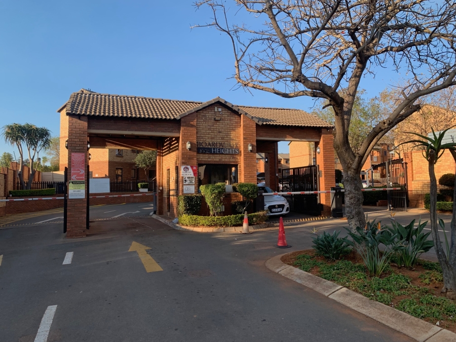 2 Bedroom Property for Sale in Olympus AH Gauteng
