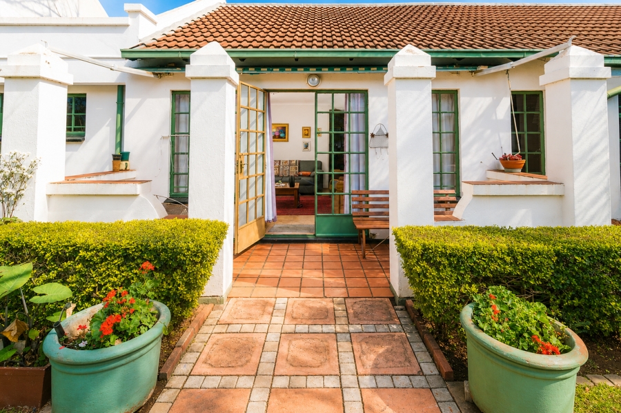 2 Bedroom Property for Sale in Die Hoewes Gauteng