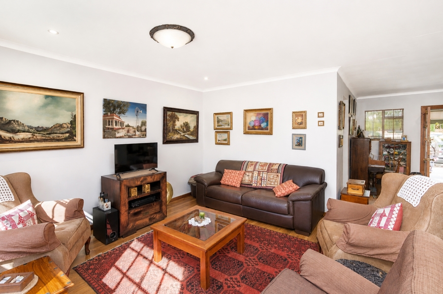 2 Bedroom Property for Sale in Die Hoewes Gauteng