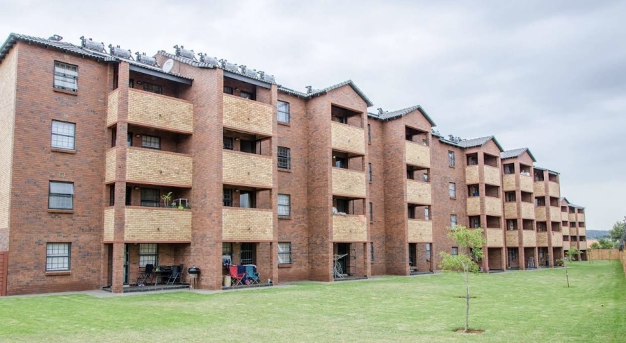 2 Bedroom Property for Sale in Montana Tuine Gauteng