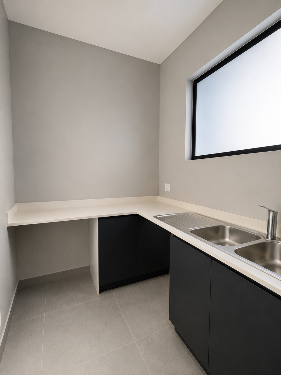 To Let 2 Bedroom Property for Rent in Waverley Gauteng
