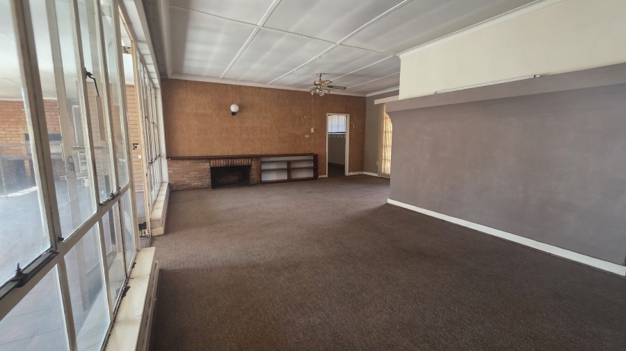 4 Bedroom Property for Sale in Selection Park Gauteng