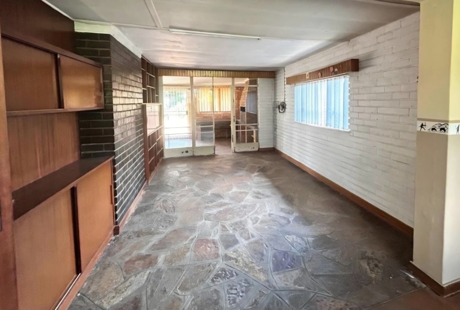 4 Bedroom Property for Sale in Selection Park Gauteng