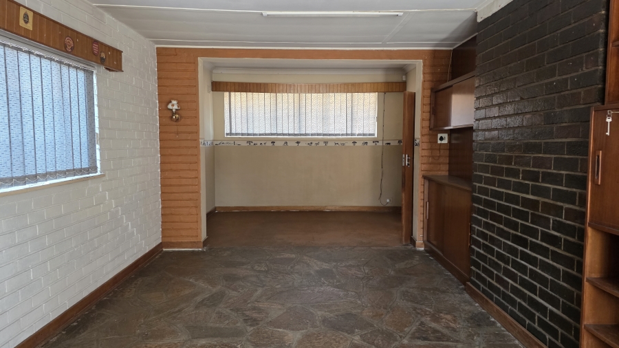 4 Bedroom Property for Sale in Selection Park Gauteng