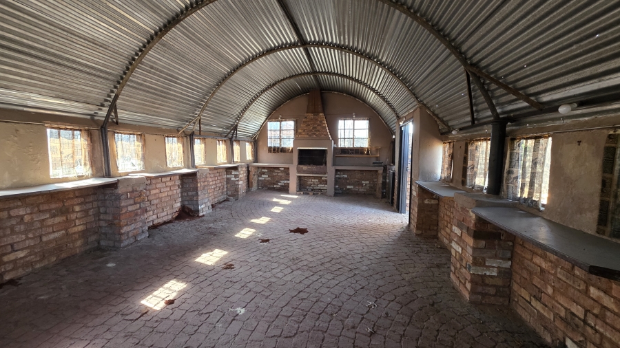 4 Bedroom Property for Sale in Selection Park Gauteng