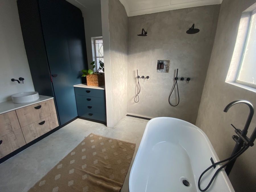 3 Bedroom Property for Sale in Farrarmere Gauteng