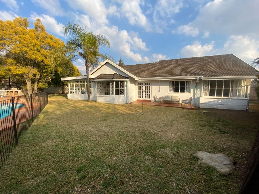 3 Bedroom Property for Sale in Farrarmere Gauteng