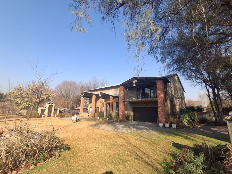 5 Bedroom Property for Sale in Meyerton Central Gauteng