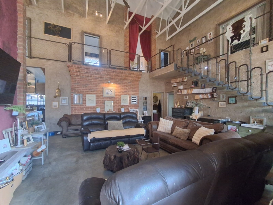 5 Bedroom Property for Sale in Meyerton Central Gauteng