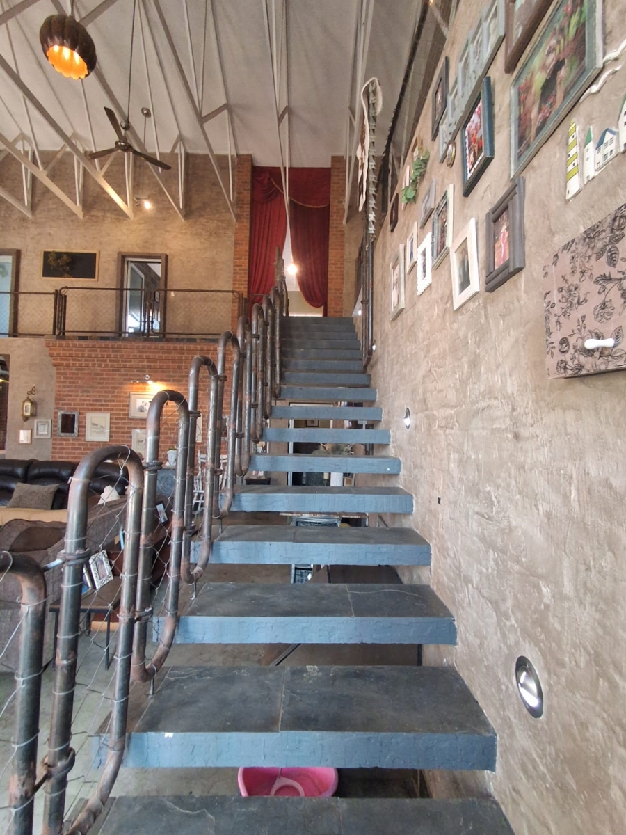5 Bedroom Property for Sale in Meyerton Central Gauteng