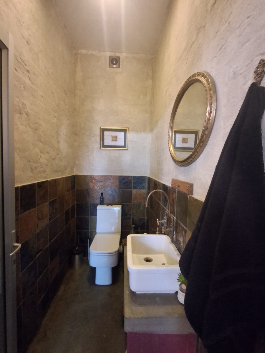 5 Bedroom Property for Sale in Meyerton Central Gauteng