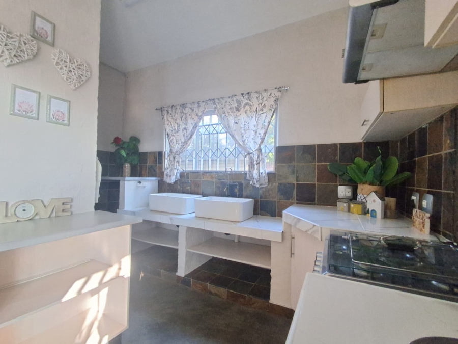 5 Bedroom Property for Sale in Meyerton Central Gauteng