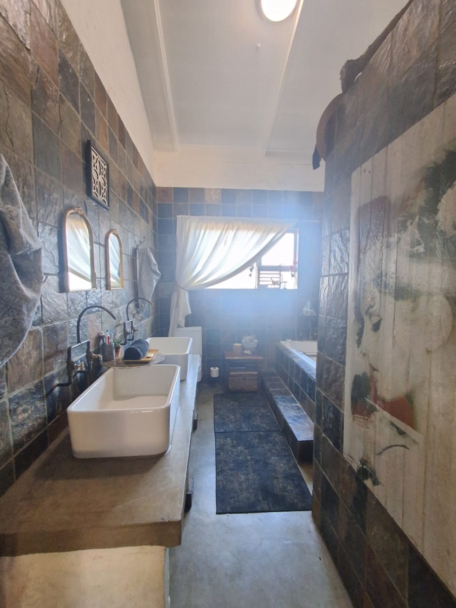 5 Bedroom Property for Sale in Meyerton Central Gauteng