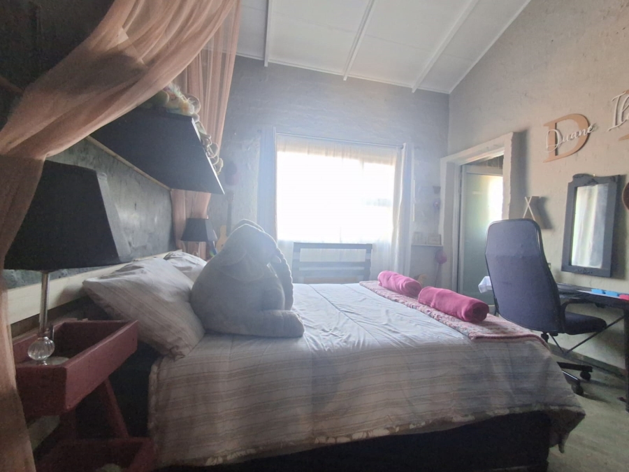 5 Bedroom Property for Sale in Meyerton Central Gauteng