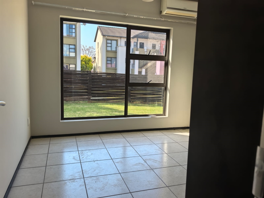 To Let 2 Bedroom Property for Rent in Noordwyk Gauteng