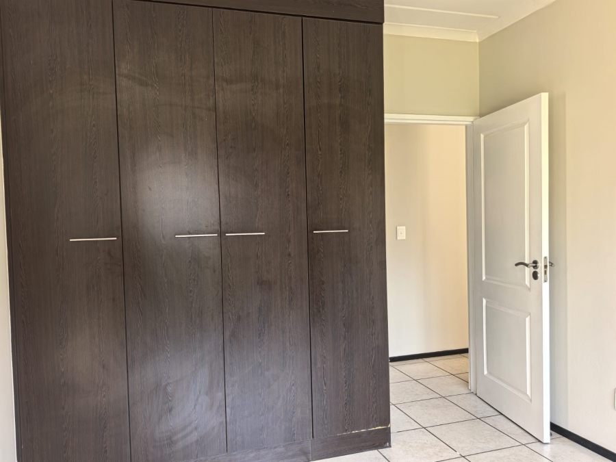 To Let 2 Bedroom Property for Rent in Noordwyk Gauteng