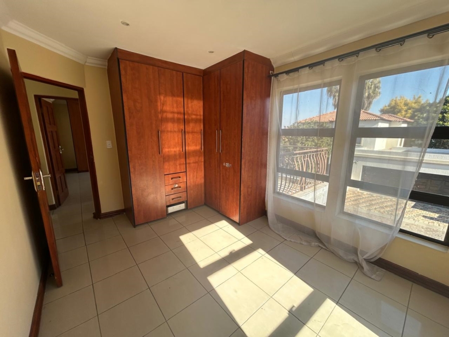 3 Bedroom Property for Sale in Halfway Gardens Gauteng