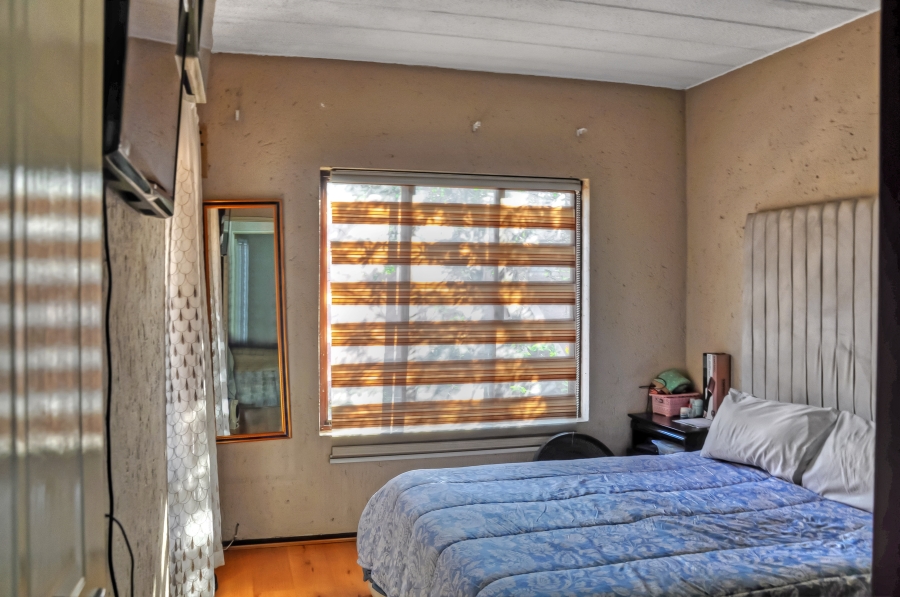 2 Bedroom Property for Sale in Sunninghill Gauteng