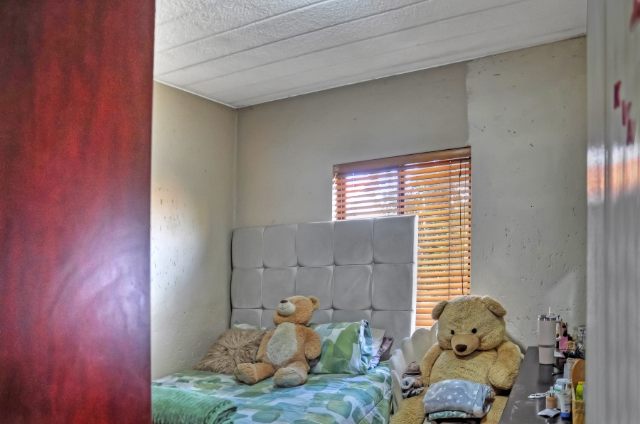2 Bedroom Property for Sale in Sunninghill Gauteng