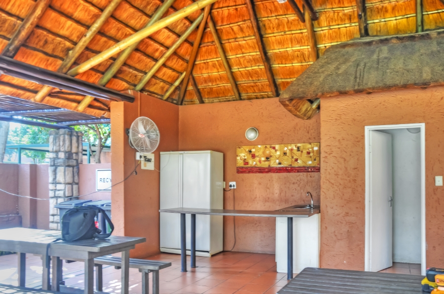 2 Bedroom Property for Sale in Sunninghill Gauteng