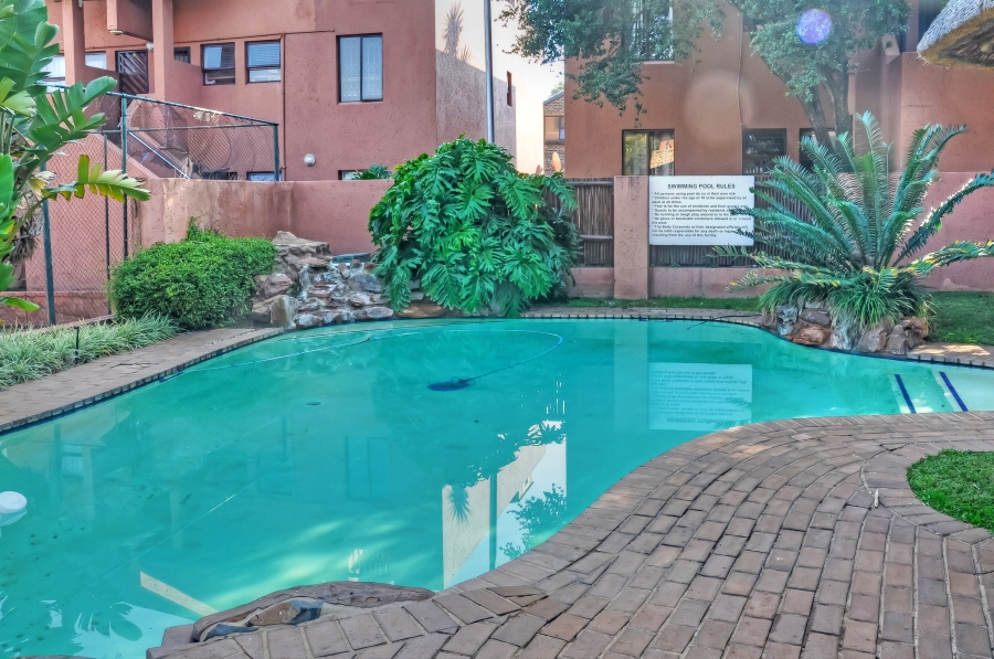 2 Bedroom Property for Sale in Sunninghill Gauteng